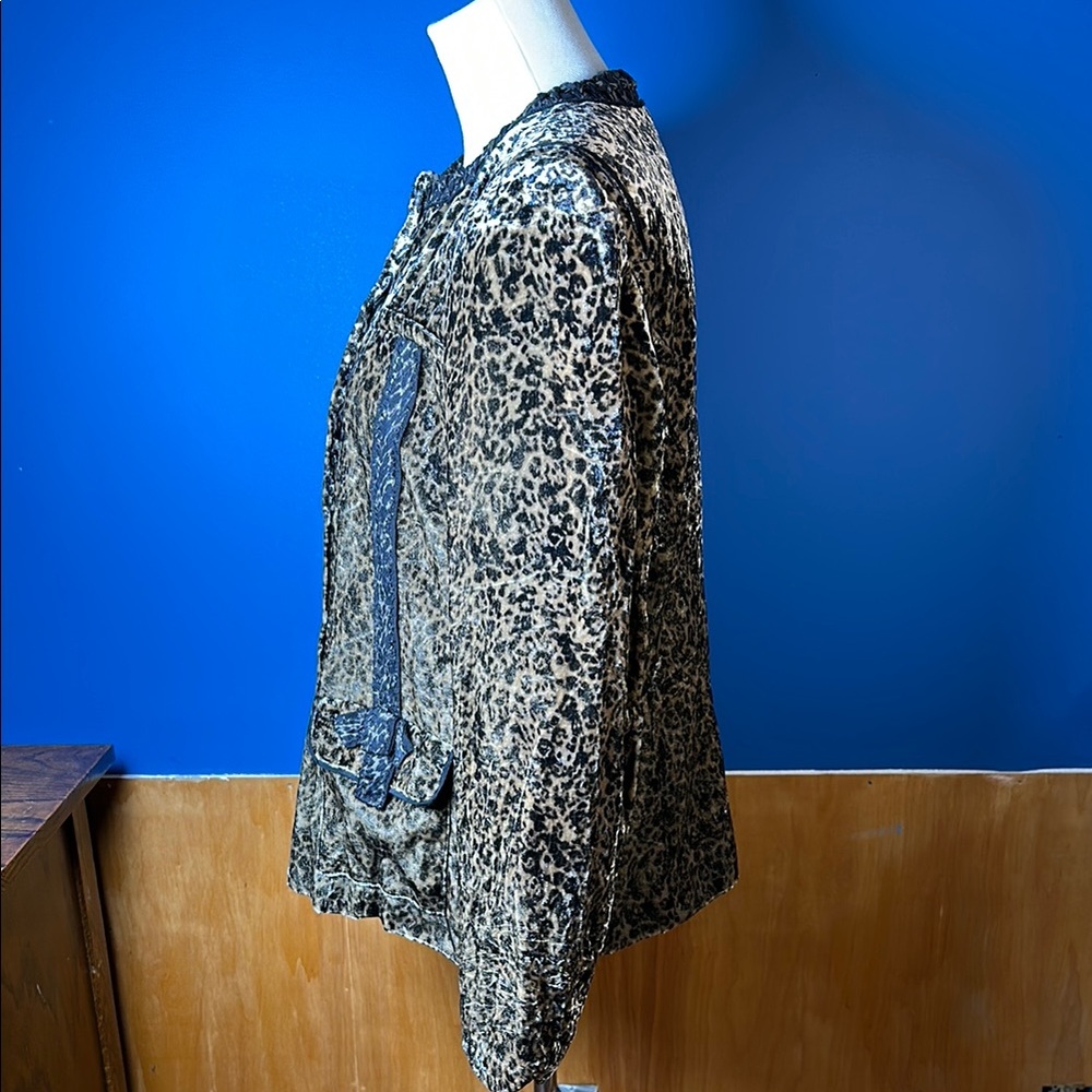 Leopard Print Jacket - Picture 6 of 12